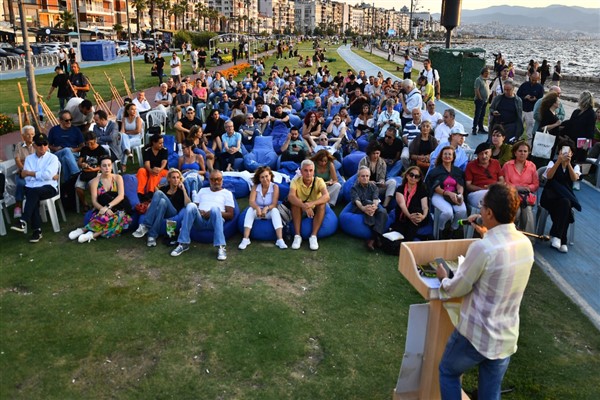 4. İzmir Şiir Hatları Buluşması başladı