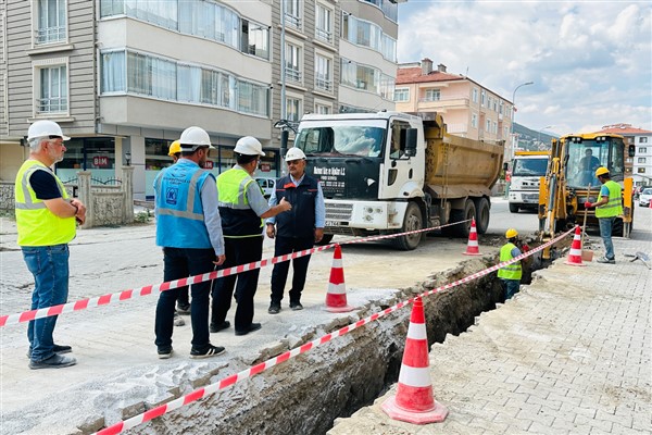 Konya Büyükşehir Belediyesi Akşehir’deki dev su projesinde 86 kilometreyi tamamladı