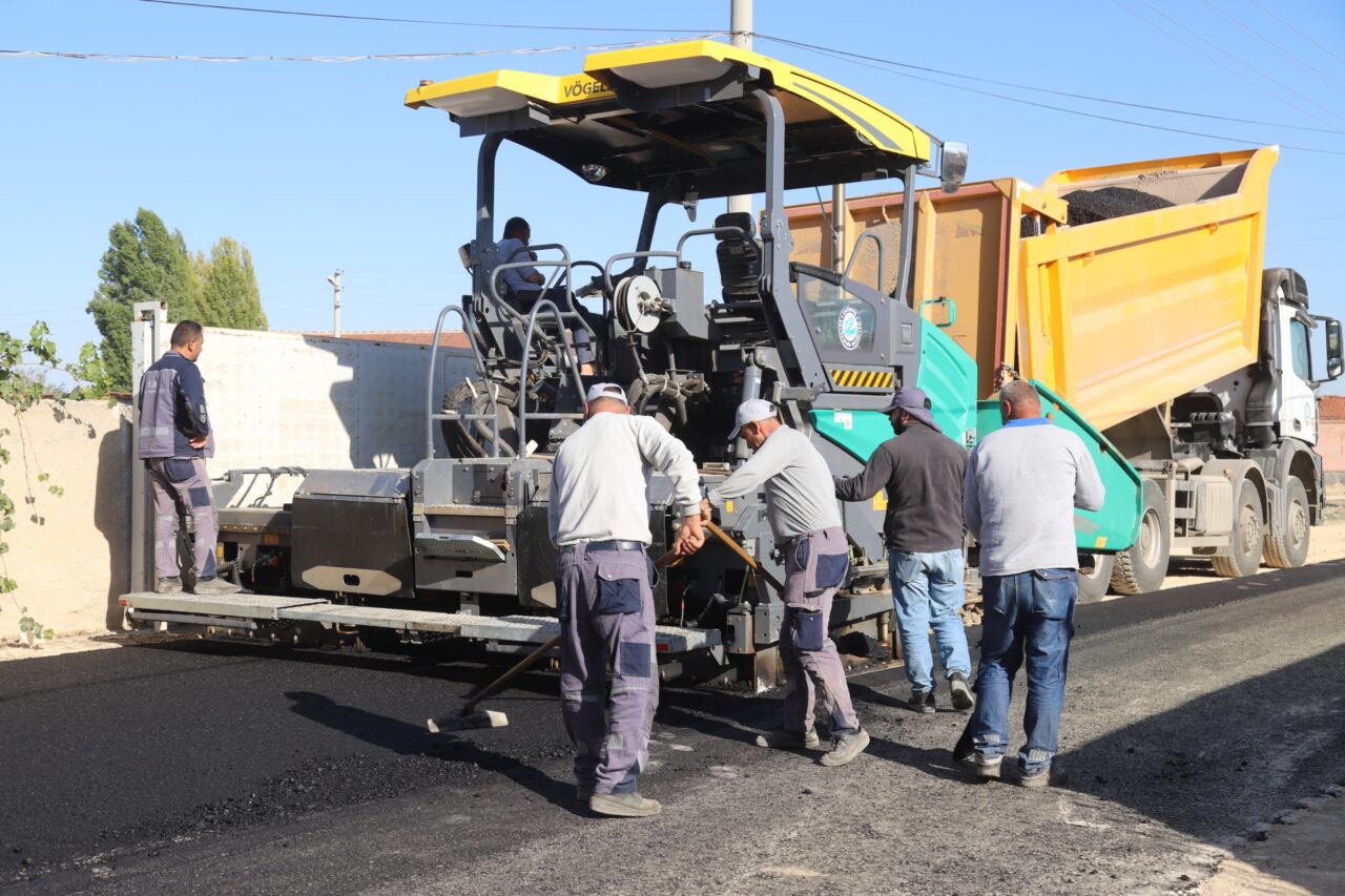 Eskişehir Büyükşehir Belediyesi, altyapı çalışmalarına devam ediyor