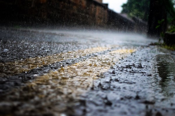 İstanbul’da hava sıcaklığının 4 ila 7 derece azalacağı duyuruldu