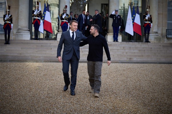 Ukrayna Devlet Başkanı Zelenki, Fransa Cumhurbaşkanı Macron ile görüştü