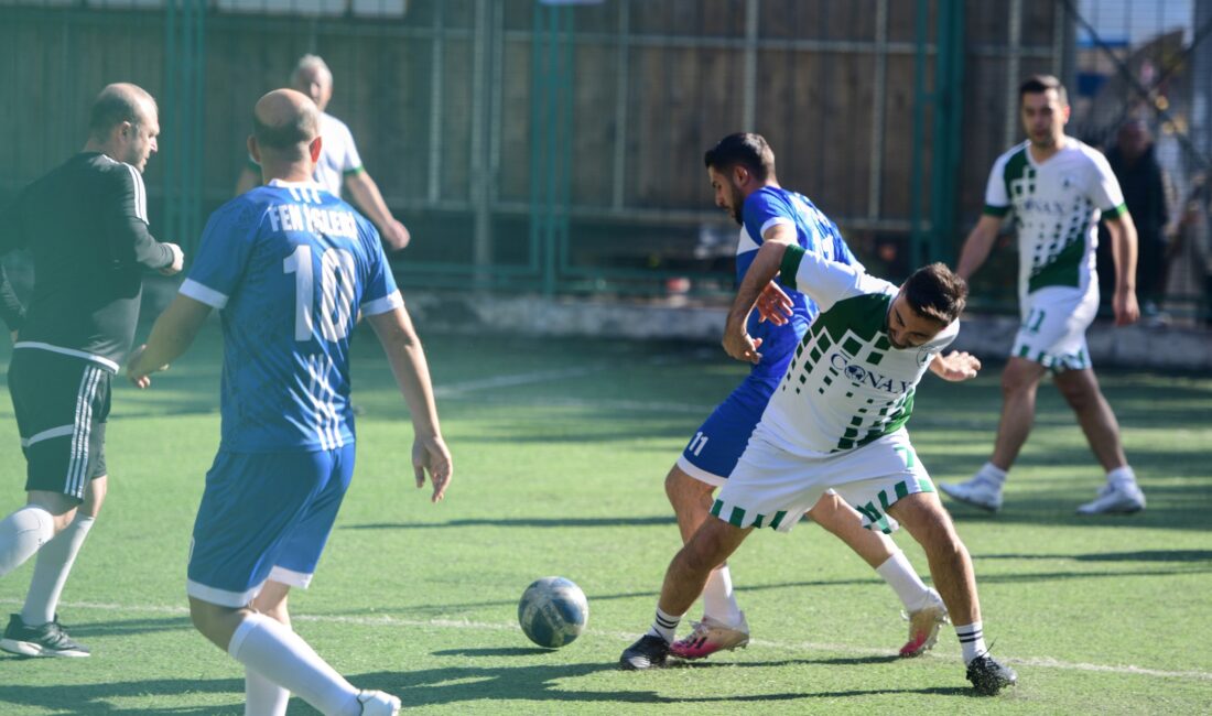 Bornova Belediyesi’nin çalışanlarını bir