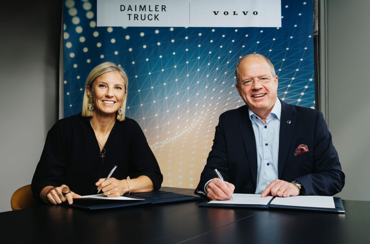 Daimler Truck ve Volvo Group, ortak girişim anlaşması imzaladı