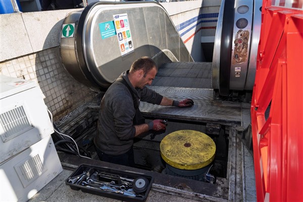 İzmir’de 84 asansörün tamamına detaylı bakım ve onarım çalışması yapıldı