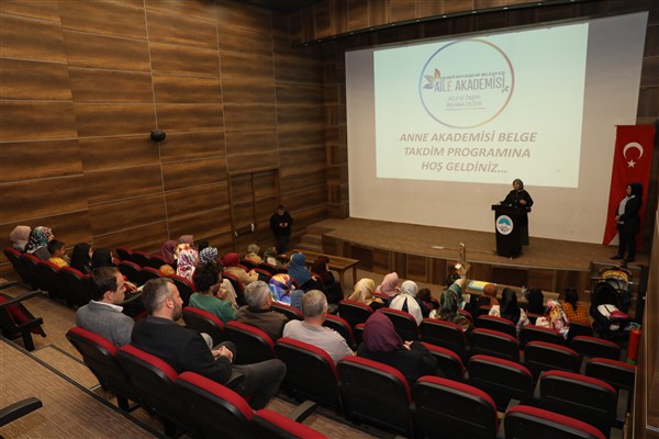 Kayseri Anne Akademisi eğitimleri tamamlandı