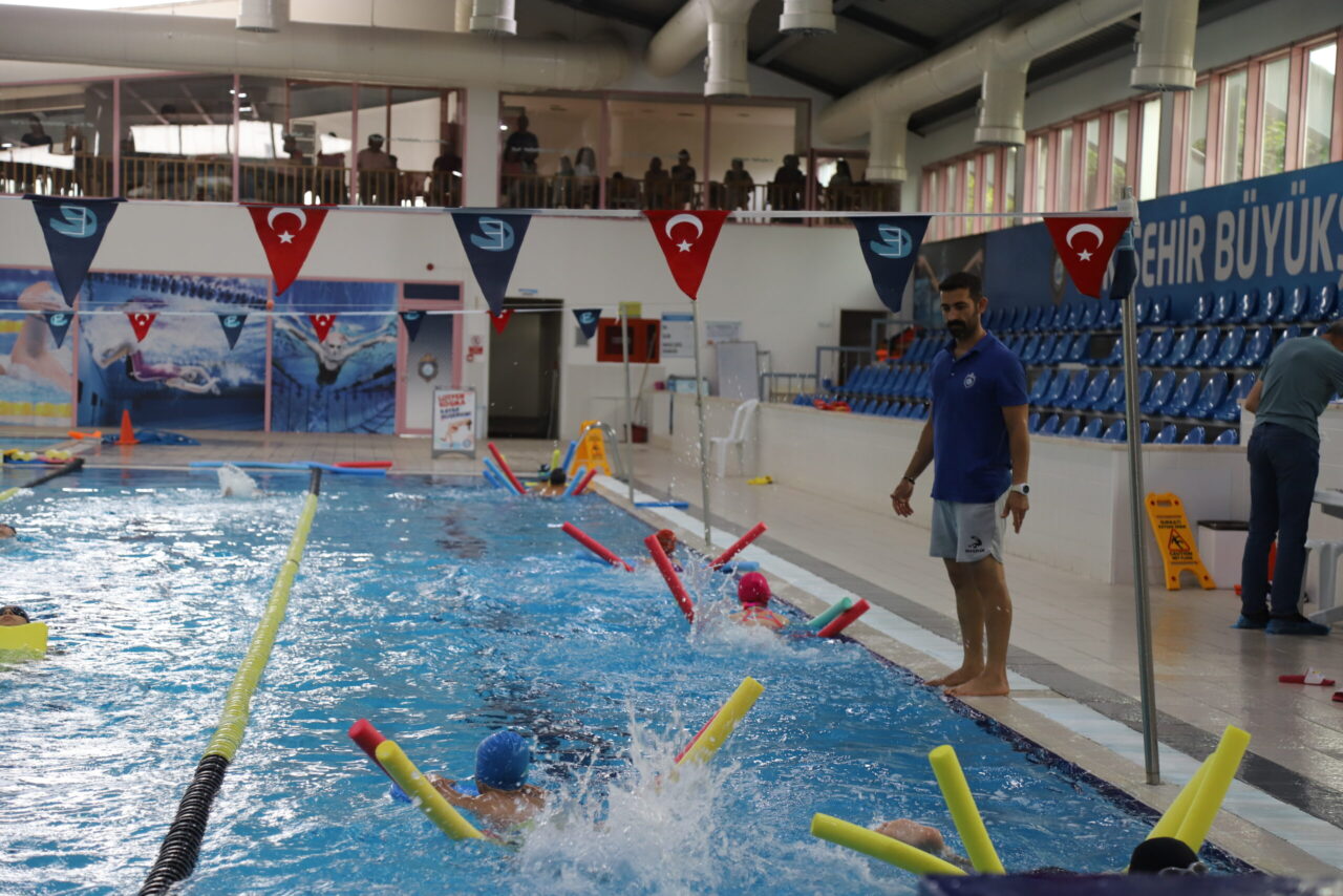 Kentpark Kapalı Yüzme Havuzunda kayıtlar başlıyor