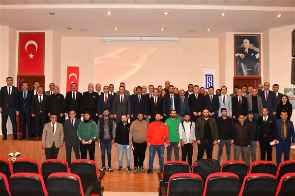 Kırşehir’de yükümlülere satranç ve boyacılık eğitimi verildi