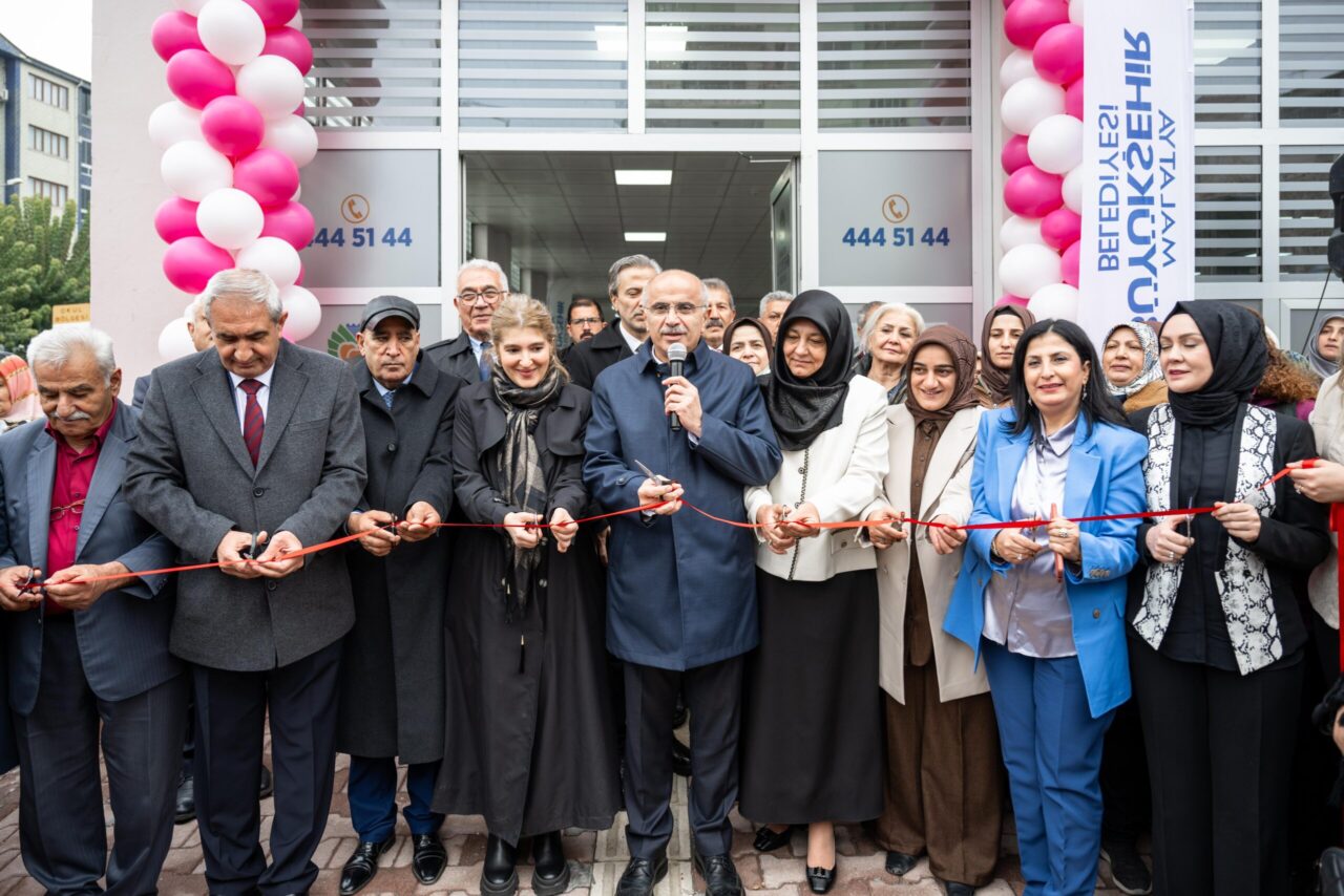 Malatya Kadın Kültür, Yaşam, Sanat ve Spor Merkezi açıldı